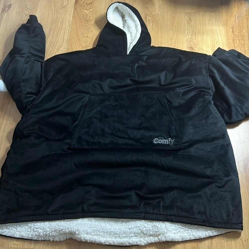 The Comfy Original One Size Wearable Blanket Micofiber Black Velour